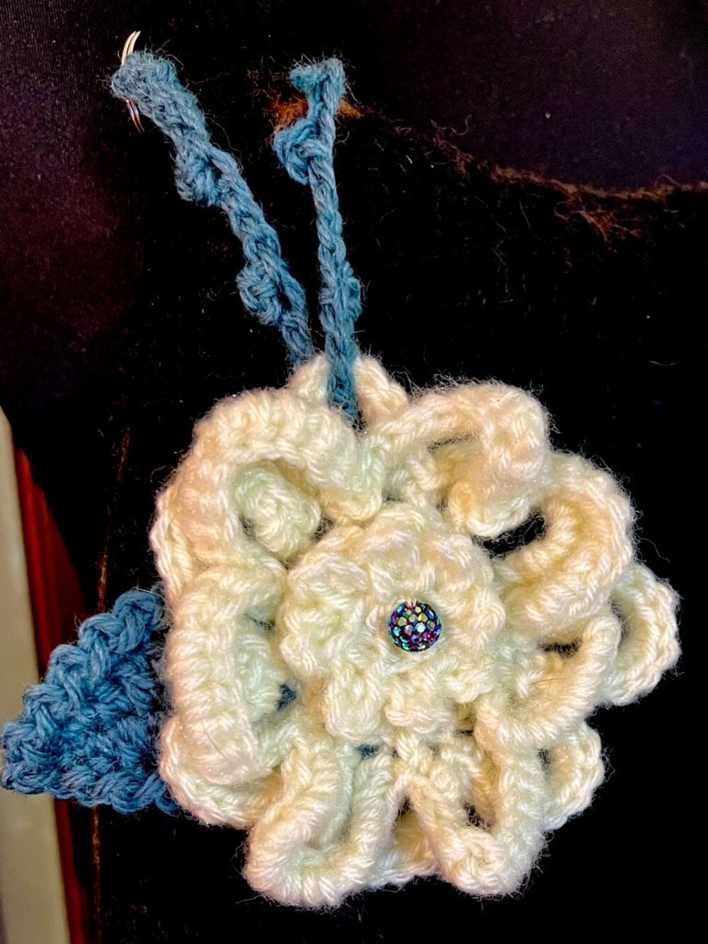 Creamy White & Denim Blue LOOPY FLOWER BROOCH/BAG CHARM/KEYCHAIN Handmade~NEW